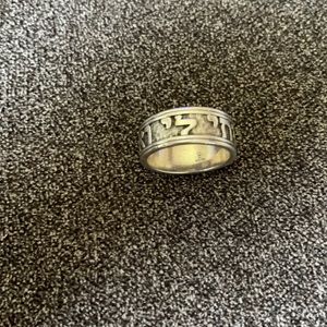 James Avery men’s size 11 ring.